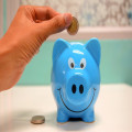 Hoe kun je het beste geld besparen?
