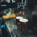 Waarom is koffie zwart en wat gebeurt er tijdens het brandproces?